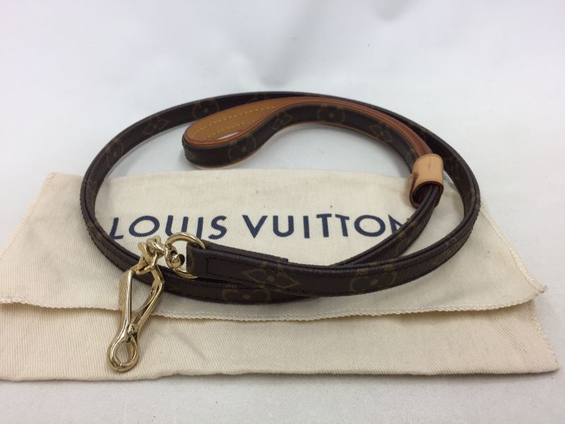 Louis Vuitton Monogram Baxter Leash MM - Brown Pet Accessories